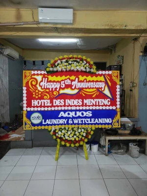 Papan Bunga di Tugu Cimanggis