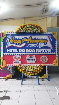 Papan Bunga di Tugu Cimanggis